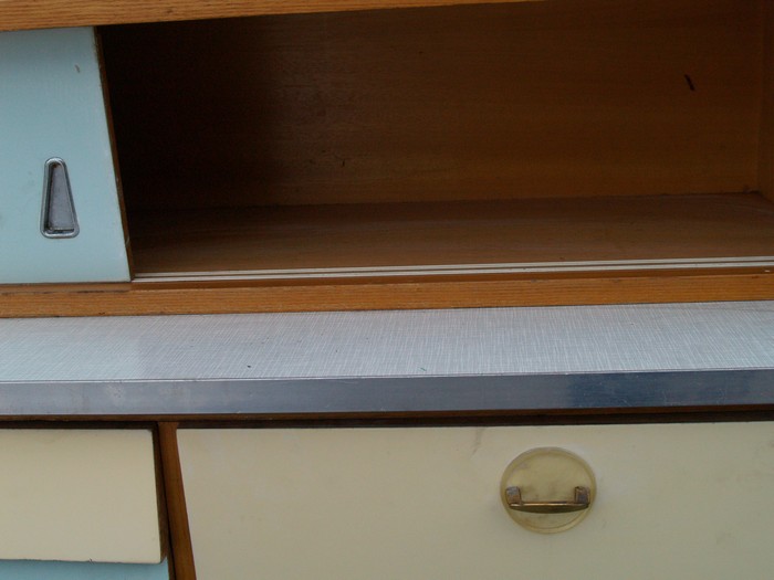 Küchenschrank creme antik Vintage 40er- 50er-jahre Küchenmöbel Midcentury pastell artdeco