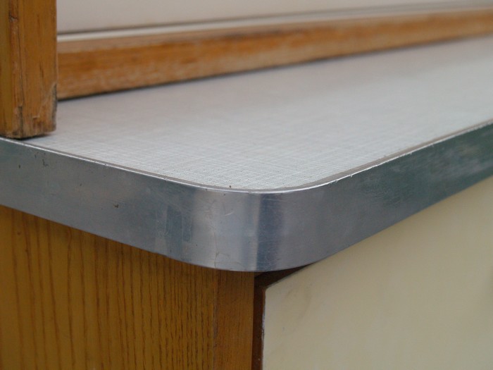 Küchenschrank creme antik Vintage 40er- 50er-jahre Küchenmöbel Midcentury pastell artdeco
