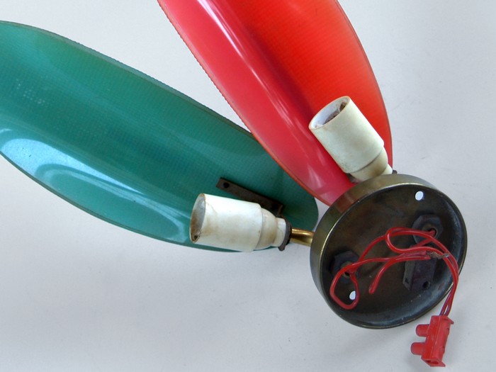 Tütenschirm Nierentischära 50er-Jahre Wandlampe farbig bunt