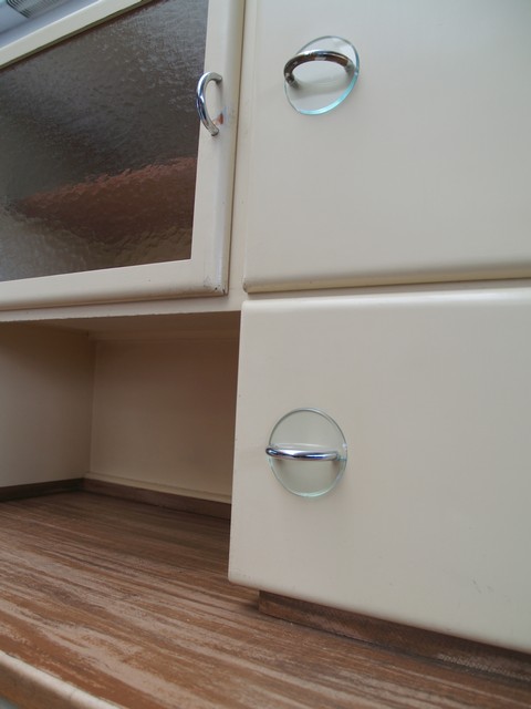 Küchenschrank creme antik Vintage 40er- 50er-jahre Küchenmöbel