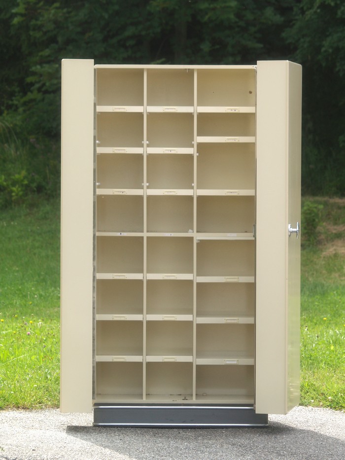 schrank 4415 metall arztschrank apothekerschrank creme vintage 3