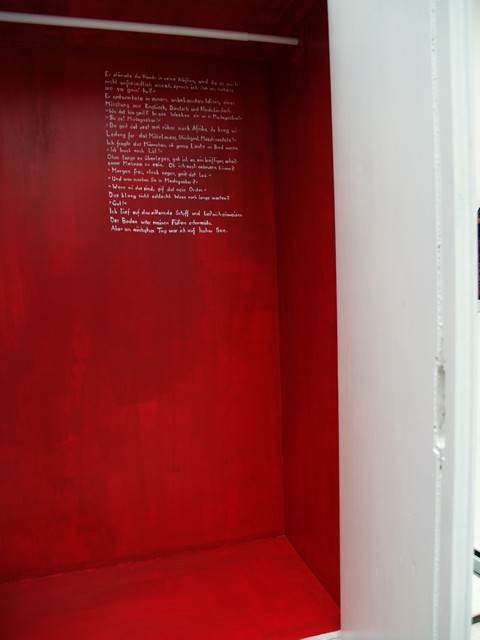 Schrank antik restauriert Bauernschrank Bauernmöbel weiß rot Massivholz Vintage Möbel Spruch