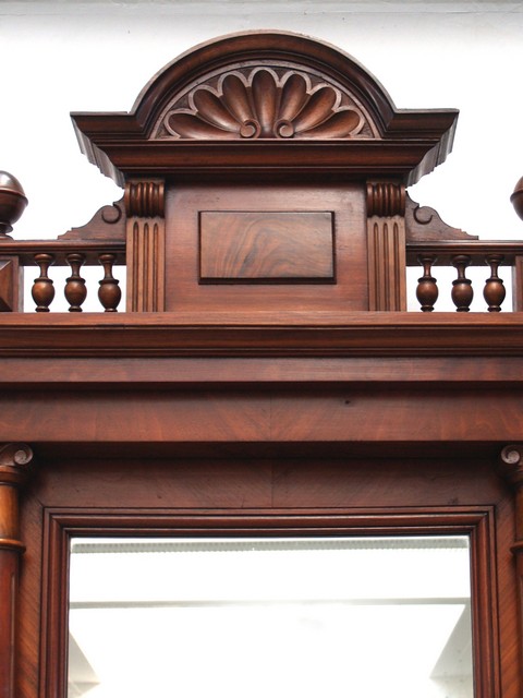 Antike Konsole mit Spiegel Aufsatz