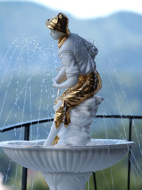 springbrunnen porzellan vergoldet 18