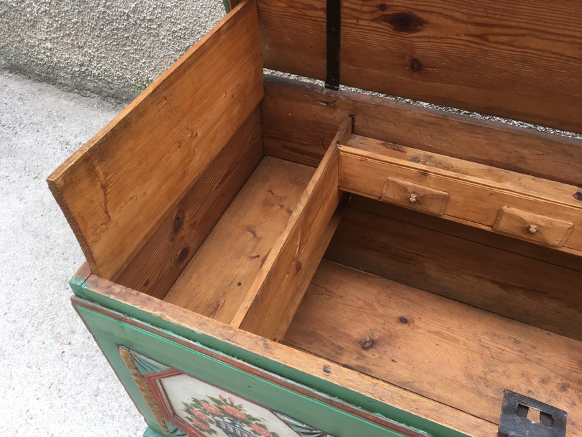 Truhe antik Vollholz Laden Antiquität kaufen Shop Bauerntruhe antikes Bauernmöbel