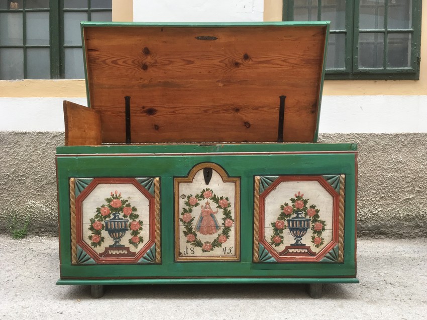 Truhe antik Vollholz Laden Antiquität kaufen Shop Hochzeitstruhe antike Mitgifttruhe