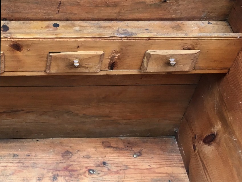 Truhe antik Vollholz Laden Antiquität kaufen Shop Antiker Waffenscharank Truhe