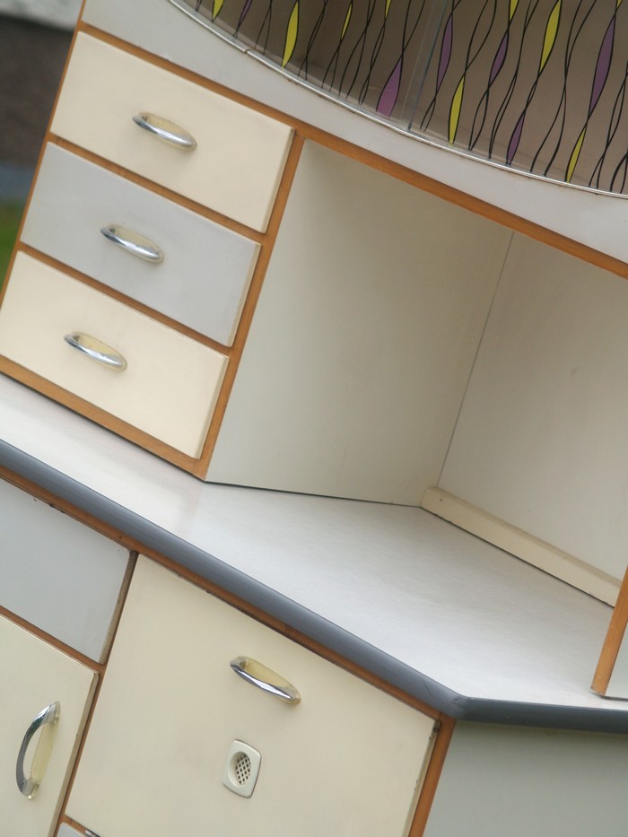 Küchenschrank creme antik Vintage 40er- 50er-jahre Küchenmöbel Midcentury pastell artdeco