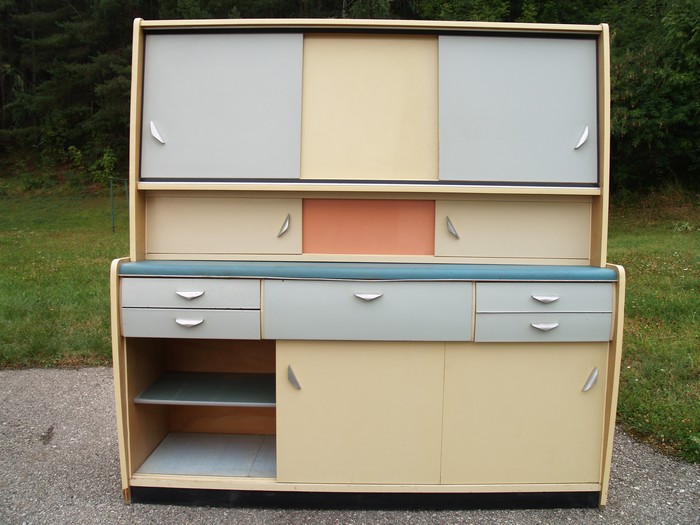 Küchenschrank creme antik Vintage 40er- 50er-jahre Küchenmöbel Midcentury pastell