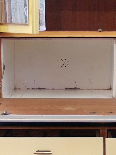 Küchenschrank creme antik Vintage 40er- 50er-jahre Küchenmöbel Midcentury pastell