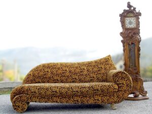 Bretz Recamiere gold Gaudi Standuhr beschnitzt vollholz blätter gebraucht antik Barock Beratung