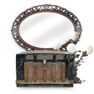 antike Truhen Florentiner Spiegel Akanthusblätter Holz vergoldet versilbert antik Möbel Antiquitäten