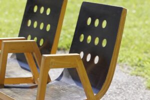 Roland Rainer Stadthalle Stühle Armlehnen Globus Thonet Pollak