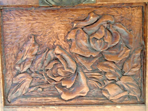 Rosenlaubtruhe antik Jugendstil geschnitzt signiert