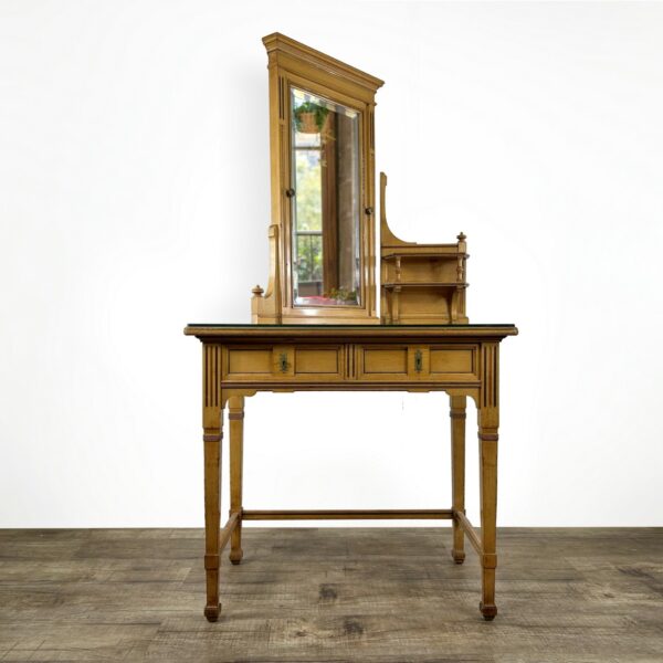 Interior-Trend: Warum echte Patina Antiquitäten zur sichersten Wertanlage macht 15 Frisiertisch antiker Schminktisch Gründerzeit Regal Sekretär mit Spiegel Pantograph Halterung Antiker Spiegelaufsatz der k.u.k. Hof-Möbelfabrik Ludwig Schmitt Originalzustand Patina
