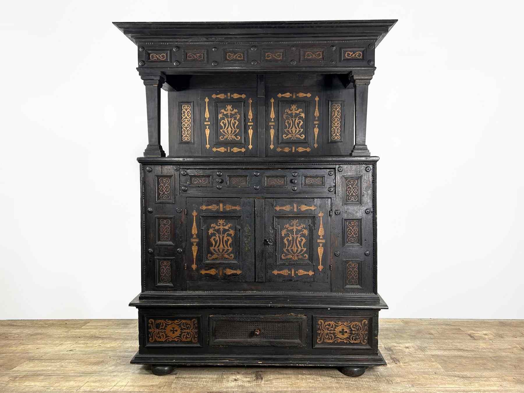 renaissance Schrank antike Kredenz 1630 Buffet 17. Jahrhundert Mittelalter Möbel Antiquität Original Stilkunde Museal Kabinettschrank
