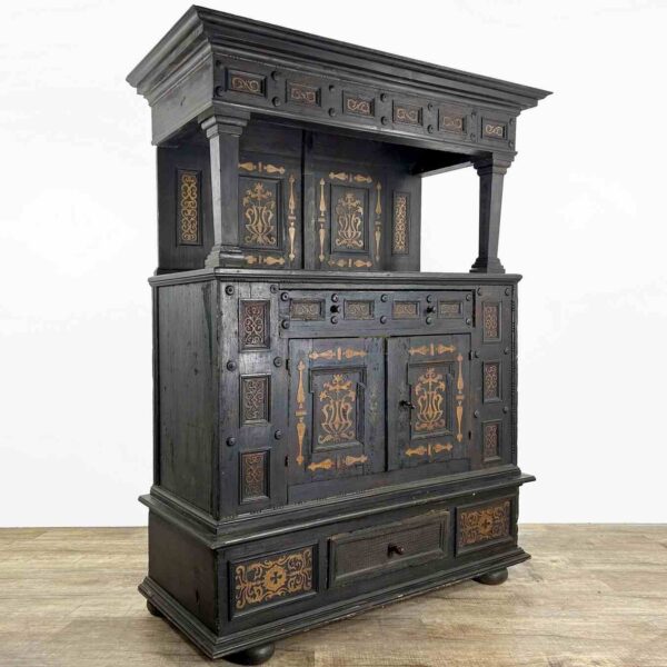 Renaissance Schrank antike Kredenz 1630 Buffet 17. Jahrhundert Mittelalter Möbel Original Antiquität Stilkunde Museal