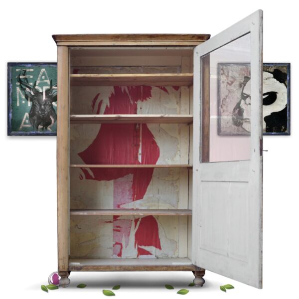 Interior-Trend: Warum echte Patina Antiquitäten zur sichersten Wertanlage macht 37 Biedermeier Antiquitäten Patina Wertanlage Vintage Schrank Lived-in-Luxury Heritage Style